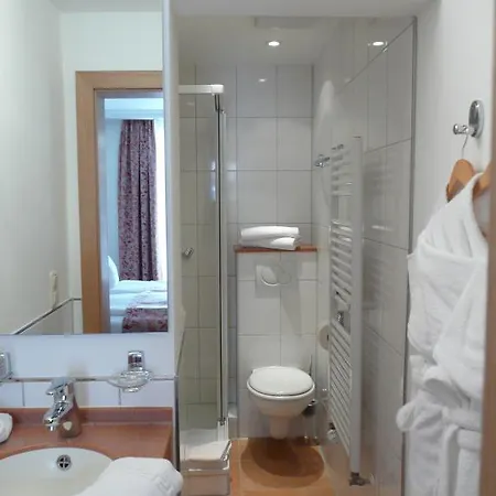 Szálloda Garni Rheinpracht